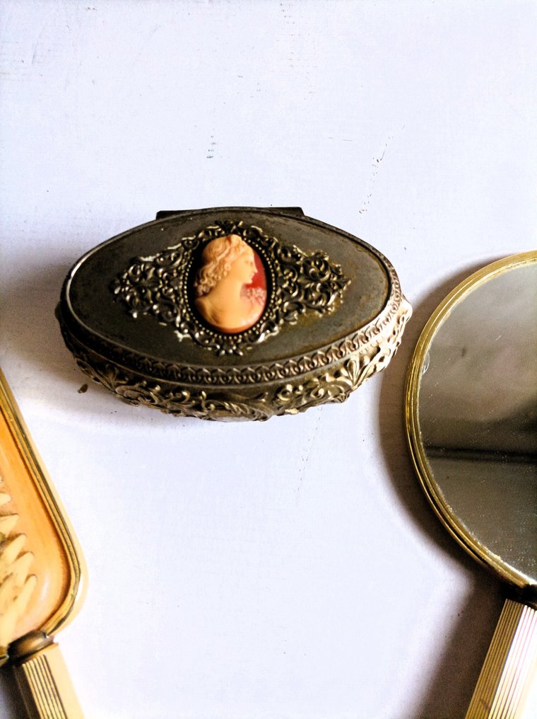 Påklædningsbord (3) - Bronze og messing #2.1