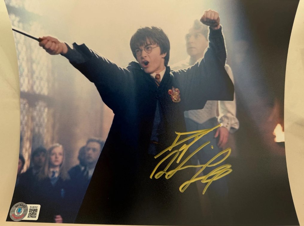 Harry Potter - Daniel Radcliffe Signed 8x10 beckett rare #1.0