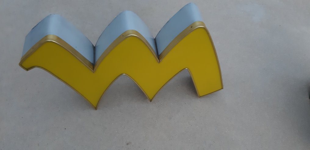 工业设备 - 比利时 - 字母M #1.0