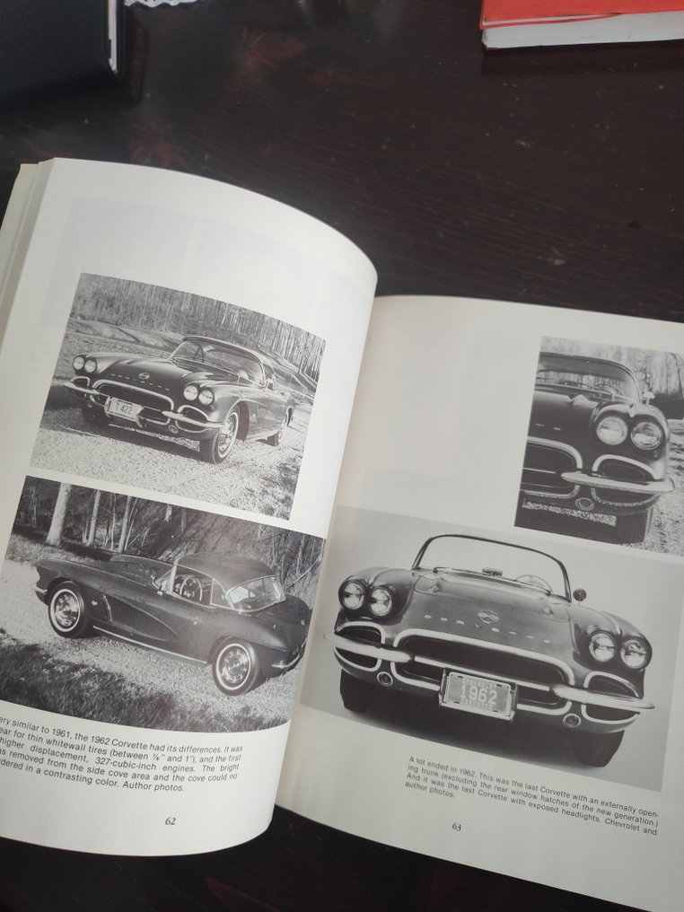 Michael Antonick - Illustrated CORVETTE BUYER'S GUIDE - 1982 #2.1