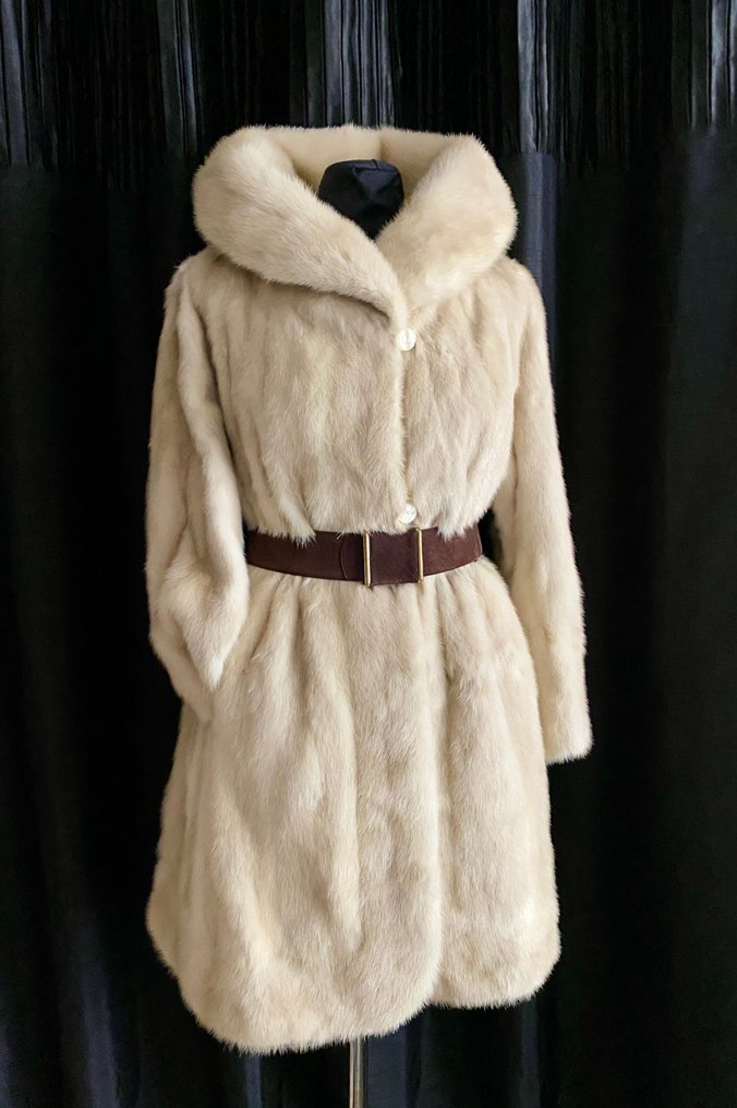 Artisan Furrier - 皮毛大衣 - 复古 #1.0