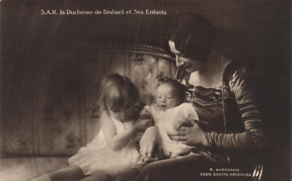 Βέλγιο - Κονingshuis - Astrid - Ωραία συλλογή, μεταξύ άλλων, με απόψεις, σιλουέτες, επίσης καρτ ποστάλ, - Καρτ-ποστάλ (70) - 1920-1940 #4.3