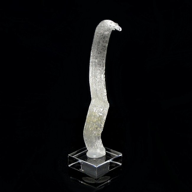 Unusual Selenite Specimen - Height: 10 cm - Width: 1.5 cm- 15 g #4.3