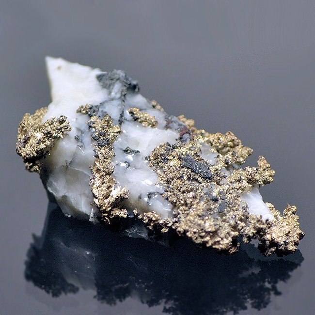 绝佳的本土银 标本 - 高度: 3 cm - 宽度: 6.5 cm- 45 g #1.0