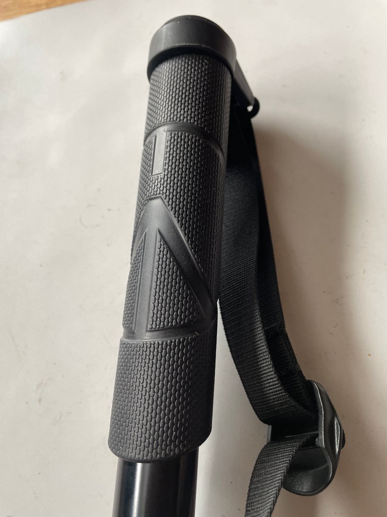 Manfrotto Compact MMCOMPACK-BK Tripod #2.1