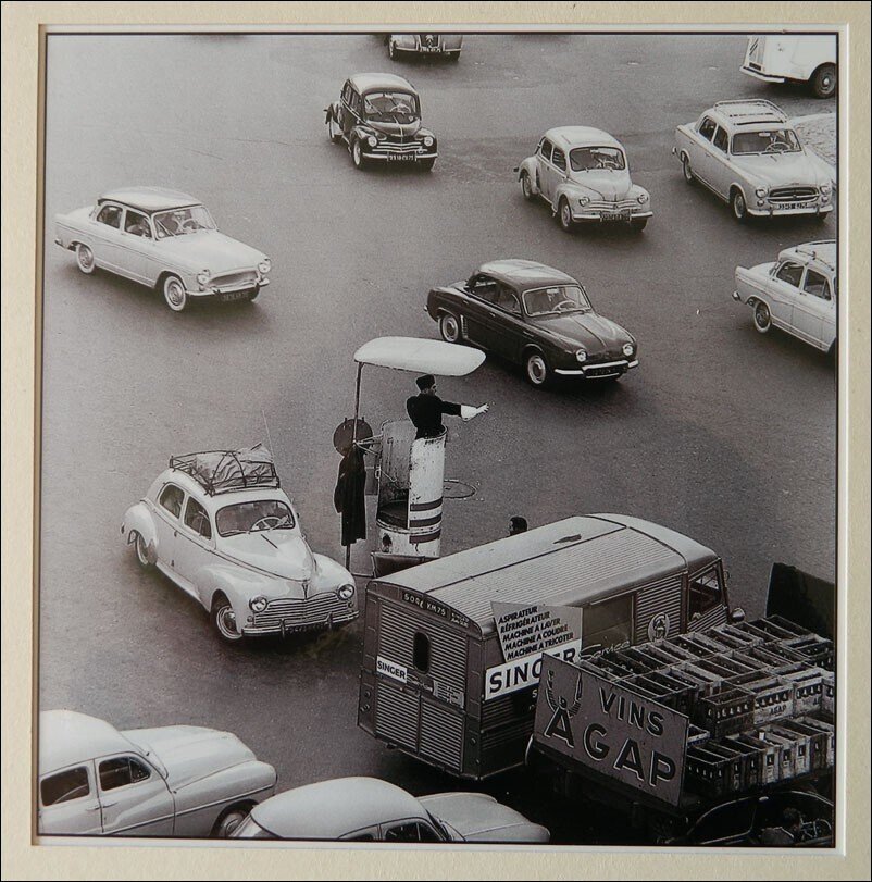 Agenzia Keystone - Traffico a Parigi negli anni '60 #1.0