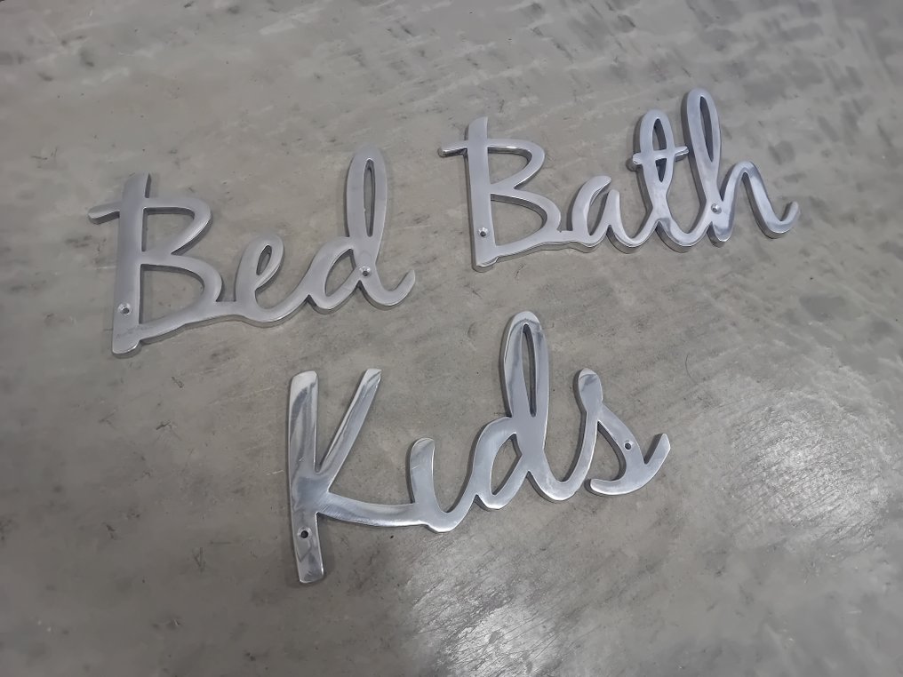 Design Ferragens para porta (3) - 2000-2010 - Descrição da porta / do quarto #2.1