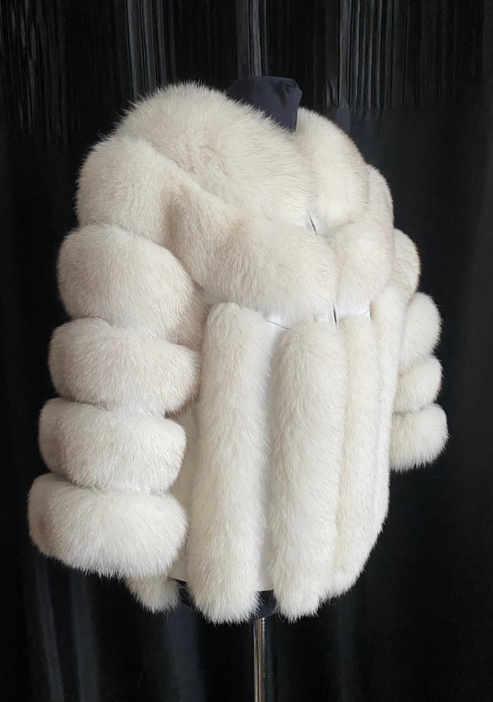 Artisan Furrier - Fur coat #1.0