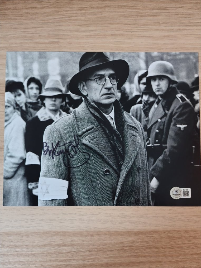 Schindler's List - Ben Kingsley (Itzhak Stern) - Autograph, Photo with Beckett COA #1.0