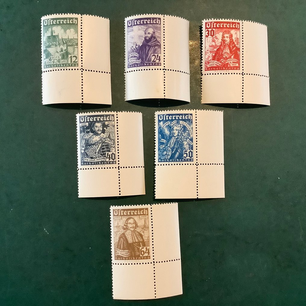 Αυστρία 1933 - Ημέρες Καθολικισμού - μάχη κατά των Τούρκων με καλό κεντράρισμα στην άκρη της γωνιακής σελίδας. - Michel 557/562 #1.0