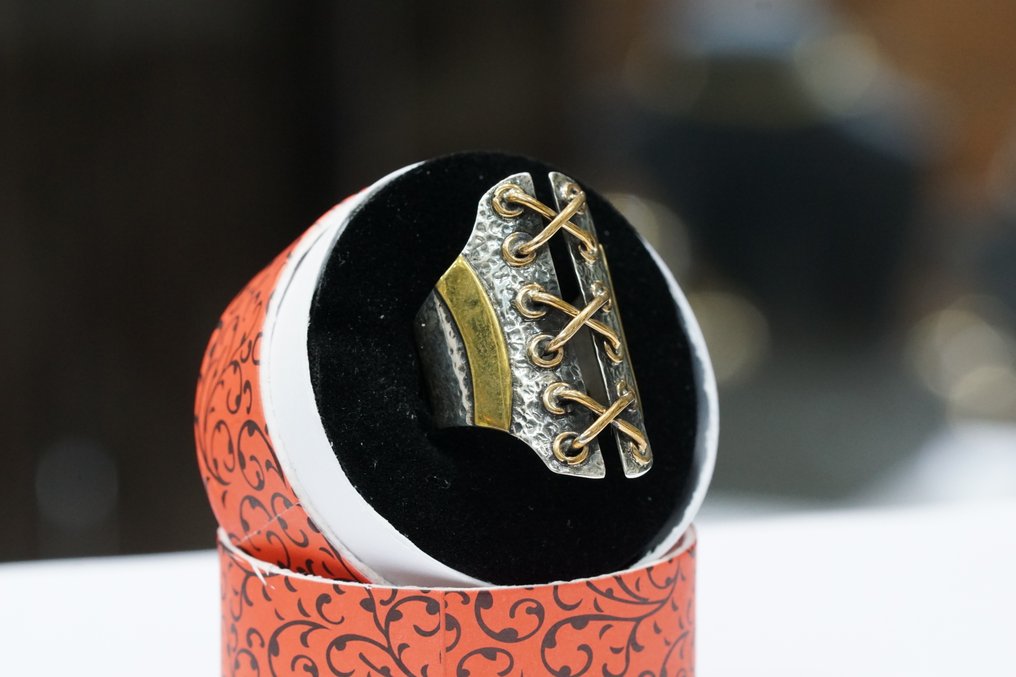 Bez ceny minimalnej
- Pierścionek Srebro - Pierścień projektanta #1.0