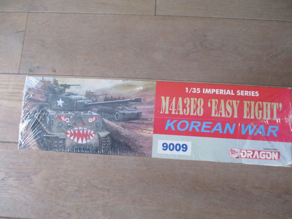 Dragon - Assembly kit - M4A3E8 Easy Eight #1.0