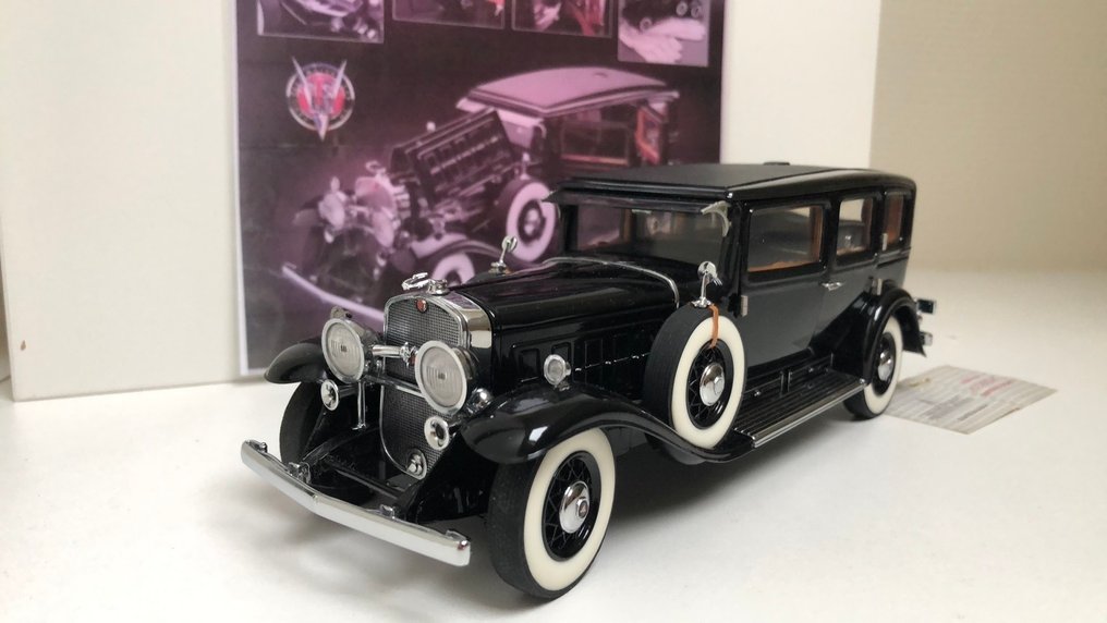 Franklin Mint 1:24 - Modellauto - 452 Cadillac - 1930 V16 Imperial Limousine #2.1