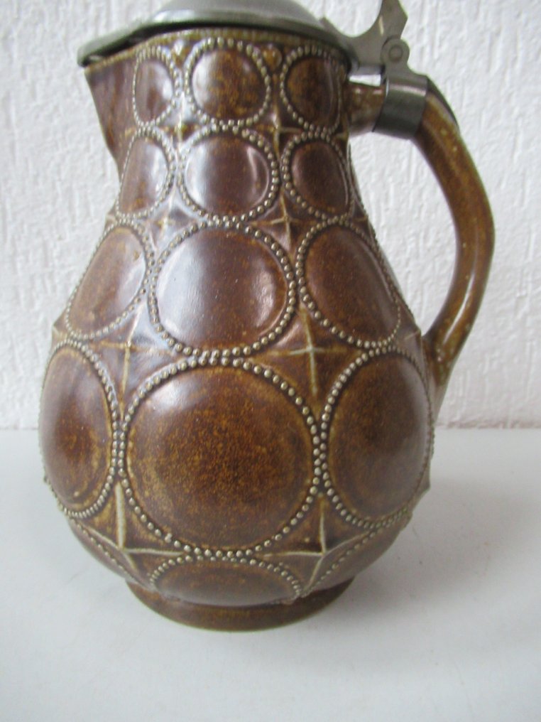 Reinhold Merkelbach - Kannu - Reinhold Merkelbach steengoed bierkan - Kivitavara #2.1