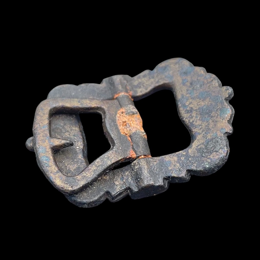 中世紀後期 金色铜残留物可见 华丽装饰的鞋带扣 - 30 mm  (沒有保留價) #4.3