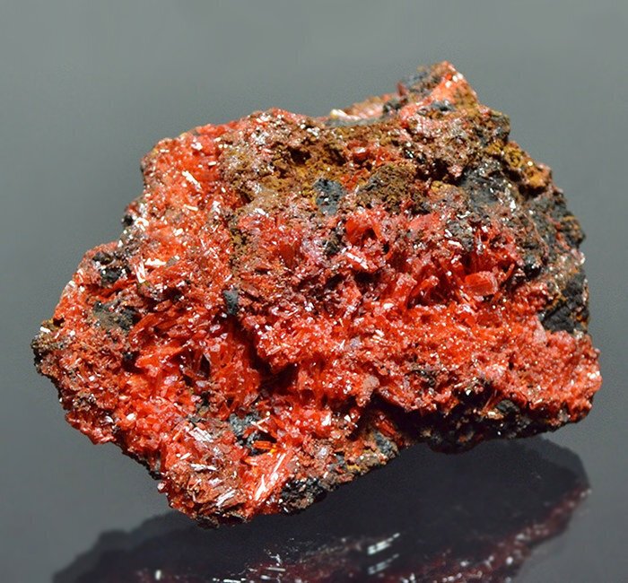 Crocoite Crystals on matrix - Height: 7 cm - Width: 5 cm- 180 g #3.2