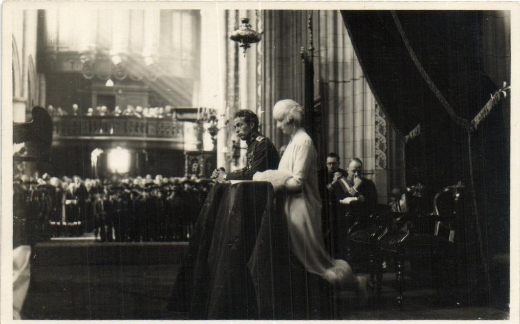 Βέλγιο - Κονingshuis - Astrid - Ωραία συλλογή, μεταξύ άλλων, με απόψεις, σιλουέτες, επίσης καρτ ποστάλ, - Καρτ-ποστάλ (70) - 1920-1940 #1.0