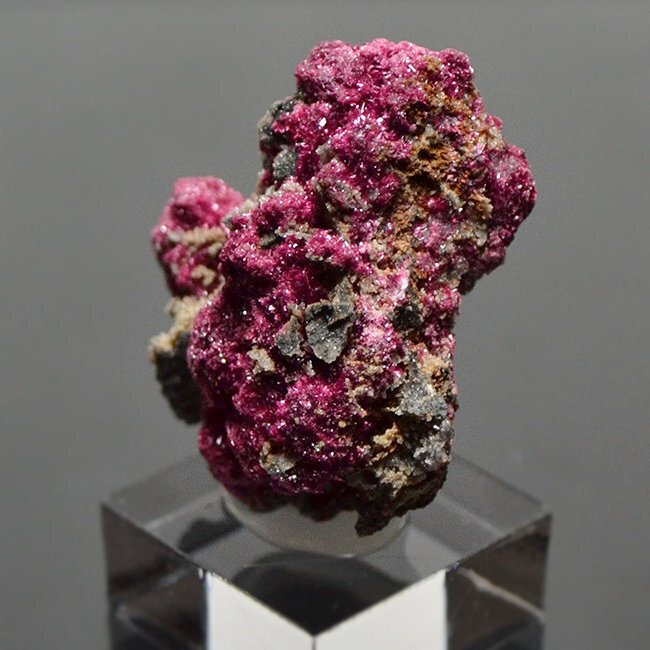 Erythrite Crystals on matrix - Height: 3.5 cm - Width: 3 cm- 16 g #3.2