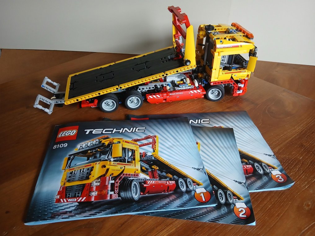 Lego Set - 8109 - Technic - Truck met Laadplatform / FLATBED TRUCK #1.0