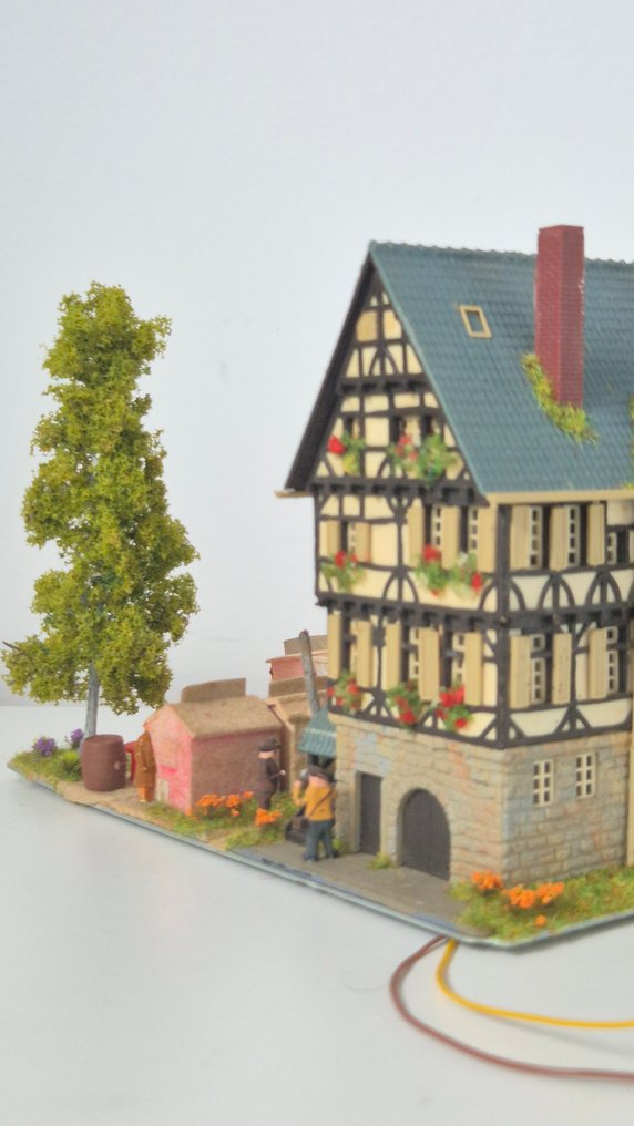 Kibri H0 - Τρένο μοντελισμού (1) - Αστική κατοικία με αγορά #1.0