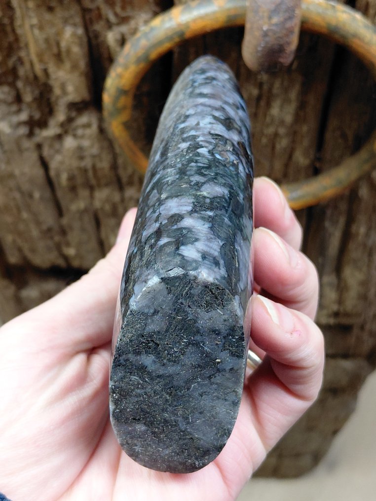 Colecție de sculpturi minunate din piatră prețioasă Merliniet de la Grabo. - Înălțime: 15 cm - Lățime: 3 cm- 2.3 kg - (4) #2.1