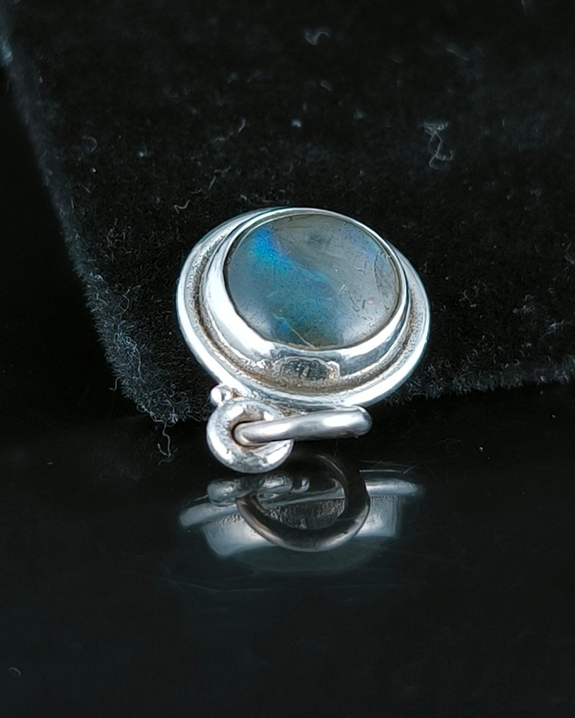 Labradorite Pendant - Height: 20 mm - Width: 13 mm- 1.75 g - (1) #4.3