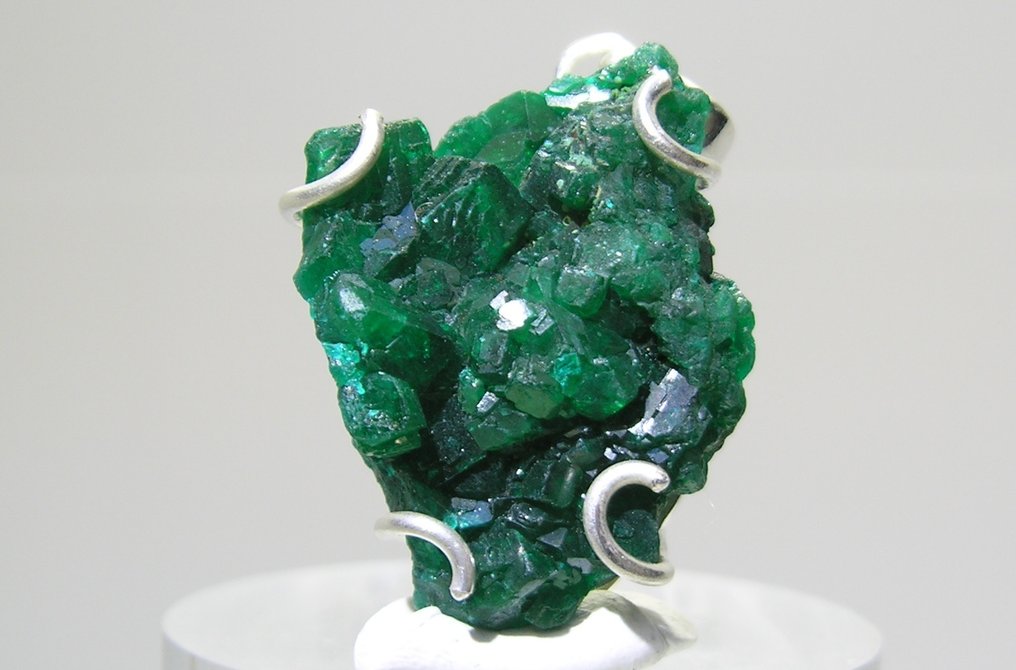 Cromodiopside Colgante - Altura: 37 mm - Ancho: 21.3 mm- 11.05 g - (1) #1.0