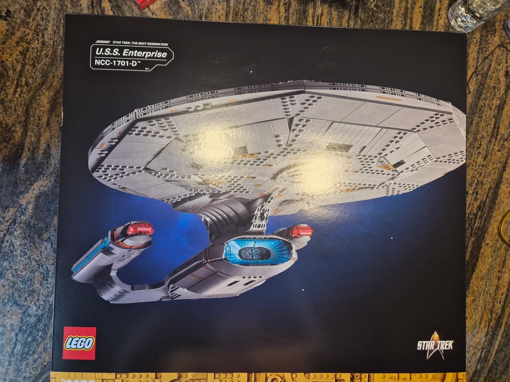 LEGO Set - Basic - U.S.S. Enterprise NCC-1701-D #4.3