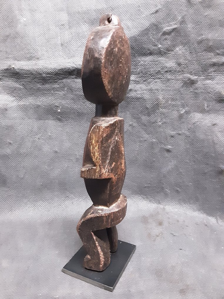 恋物癖人物 - kwele - 加蓬  (没有保留价) #2.1