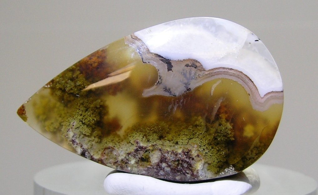 Αχάτης Καμπουσόν - Ύψος: 32.9 mm - Πλάτος: 20 mm- 5.4 g - (1) #3.2