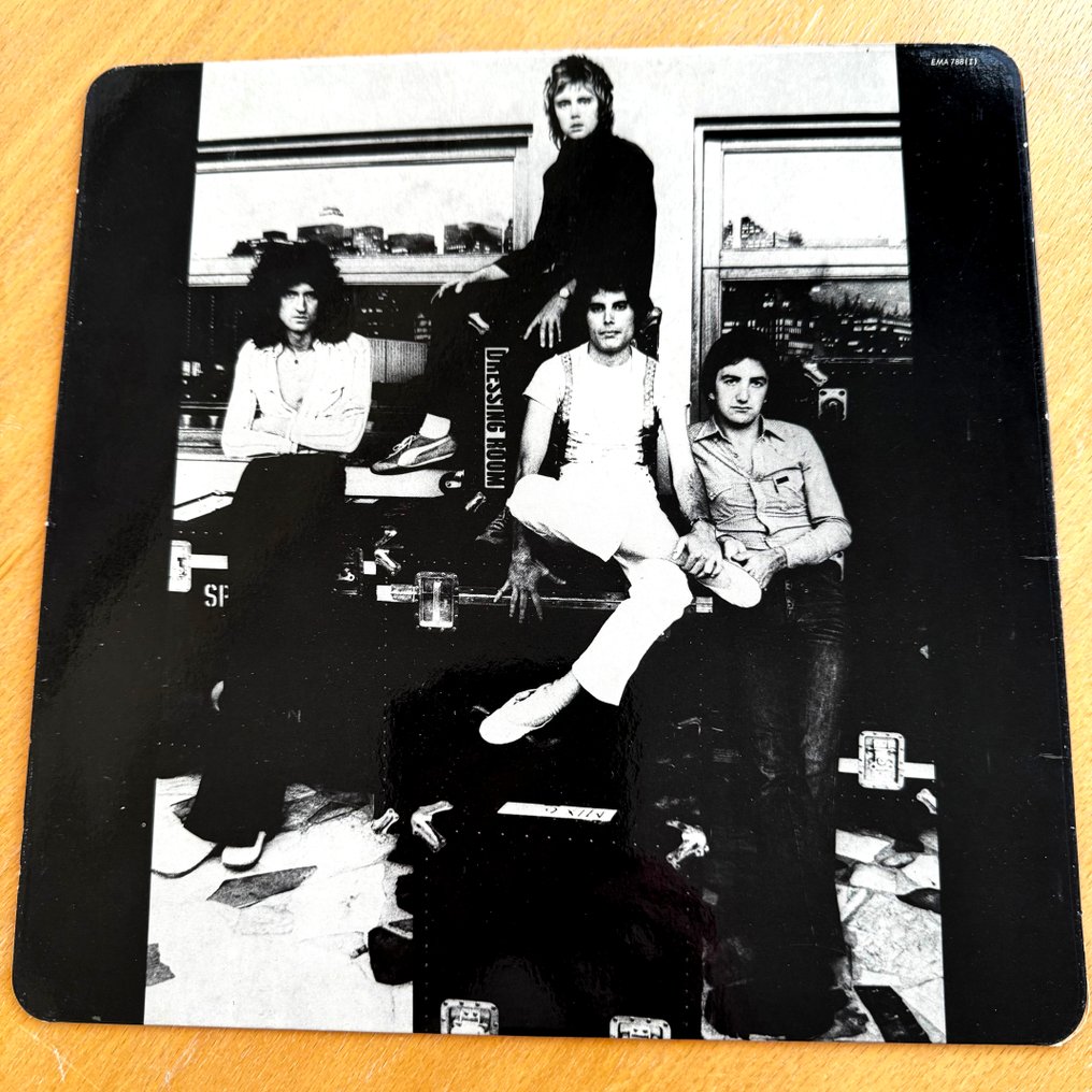 Queen - JAZZ [first 1978 UK pressing] with nude Poster - LP - 1st Stereo pressing - 1978 #3.2