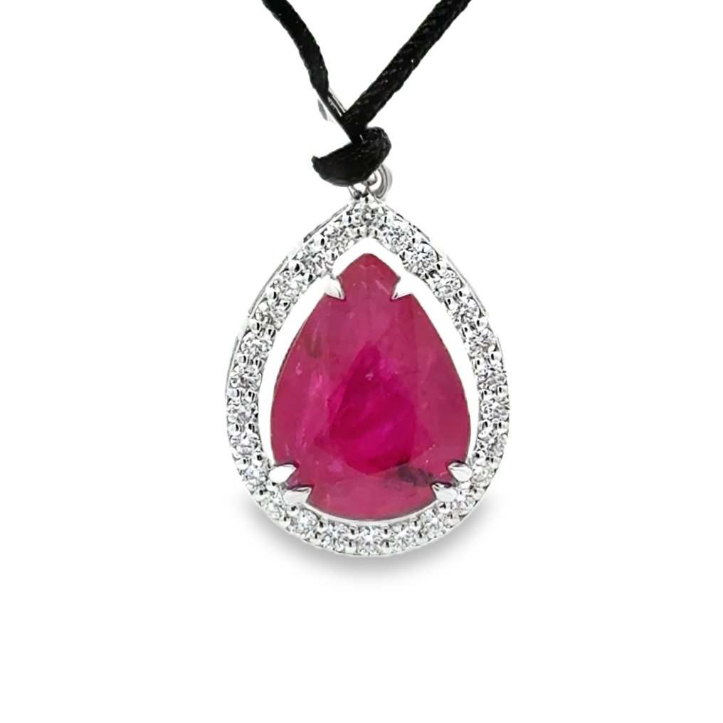 Nincs minimálár - Függő - 18 kt. Fehér arany - 5.68ct. tw. Rubin - Gyémánt #2.1