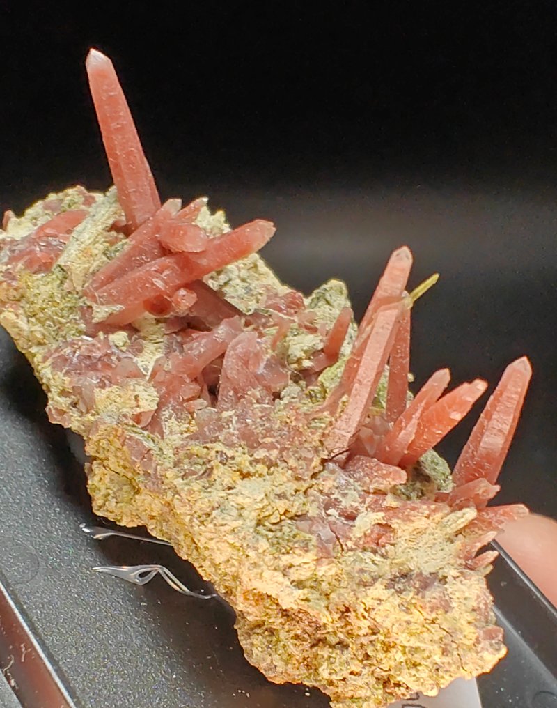 Quartz Hematoid Epidote New Discovery - Height: 5 cm - Width: 3 cm- 35 g #4.3