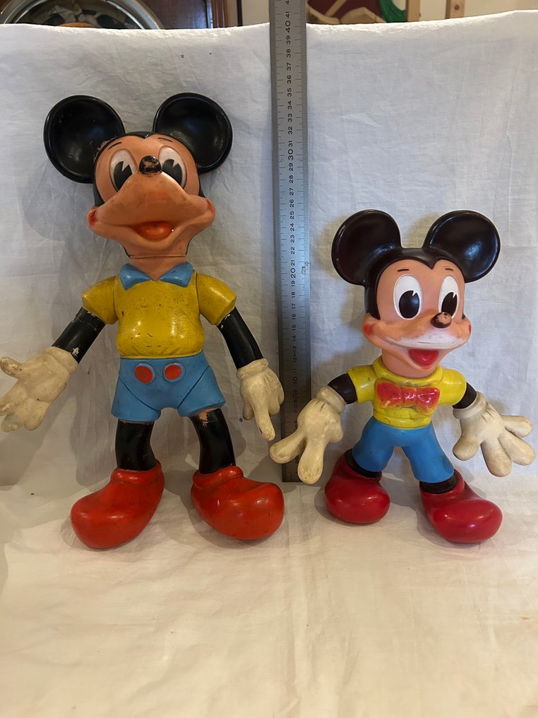 Mickey Mouse - 2 Figure - Disney Mickey Mouse  1962 - 1962 #1.0