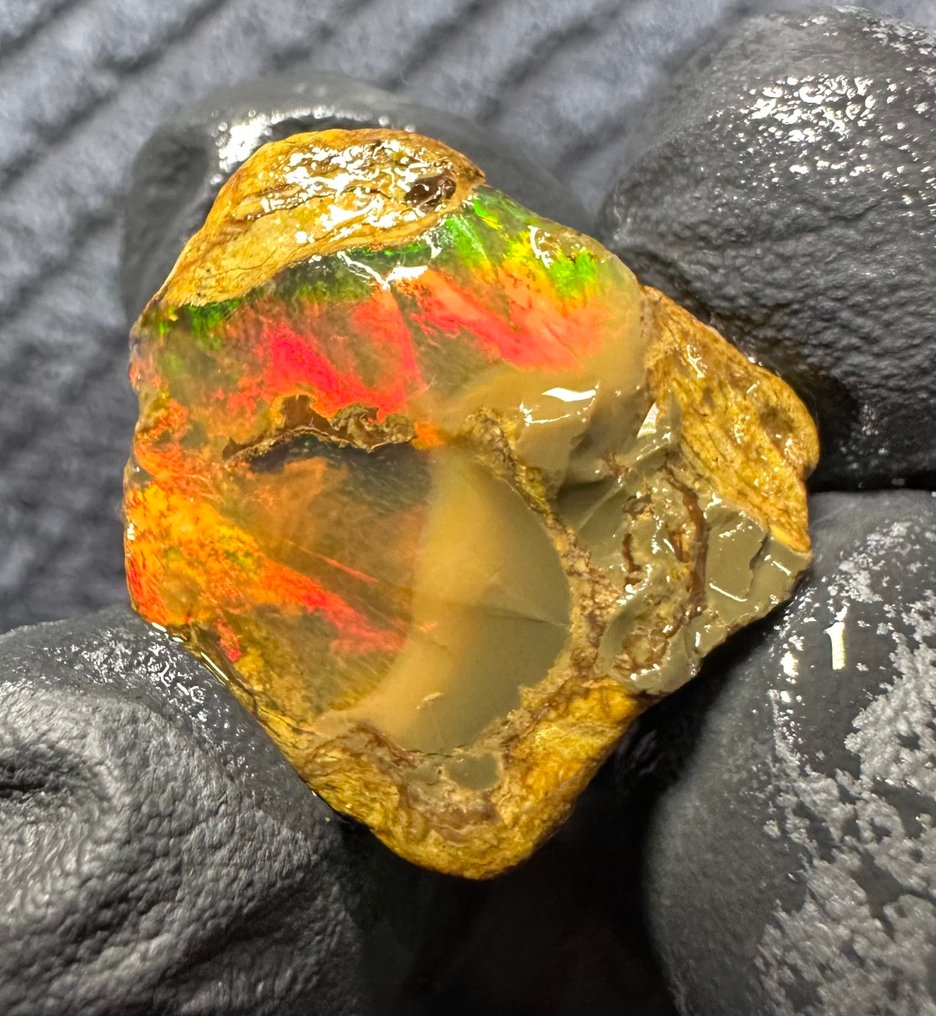 Opaal de cristal 18ct Ásperos- 3.6 g #4.3