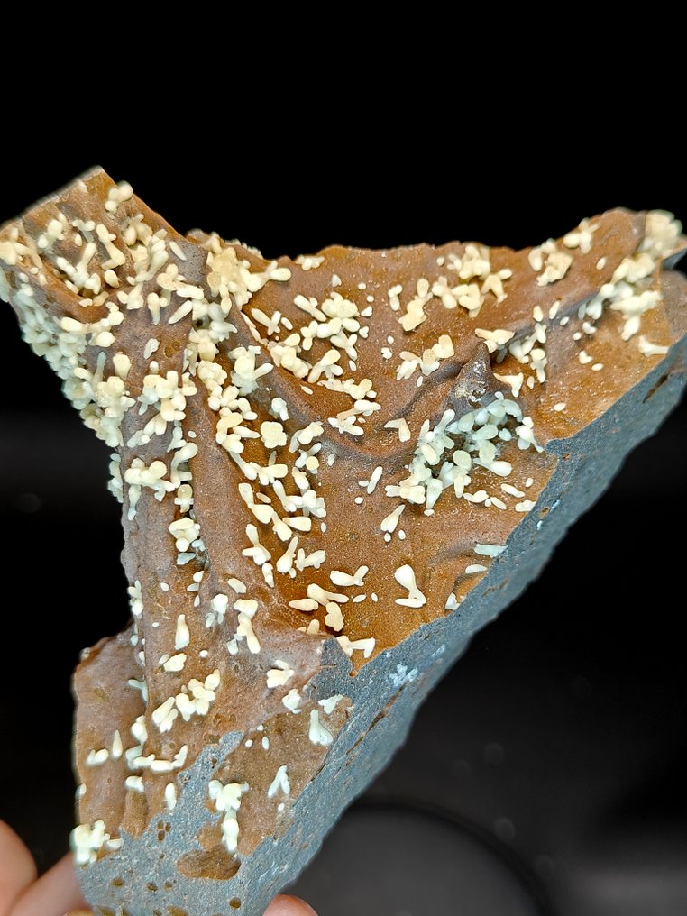 Calcite globulare - Höhe: 11 cm - Breite: 8 cm- 248 g #1.0