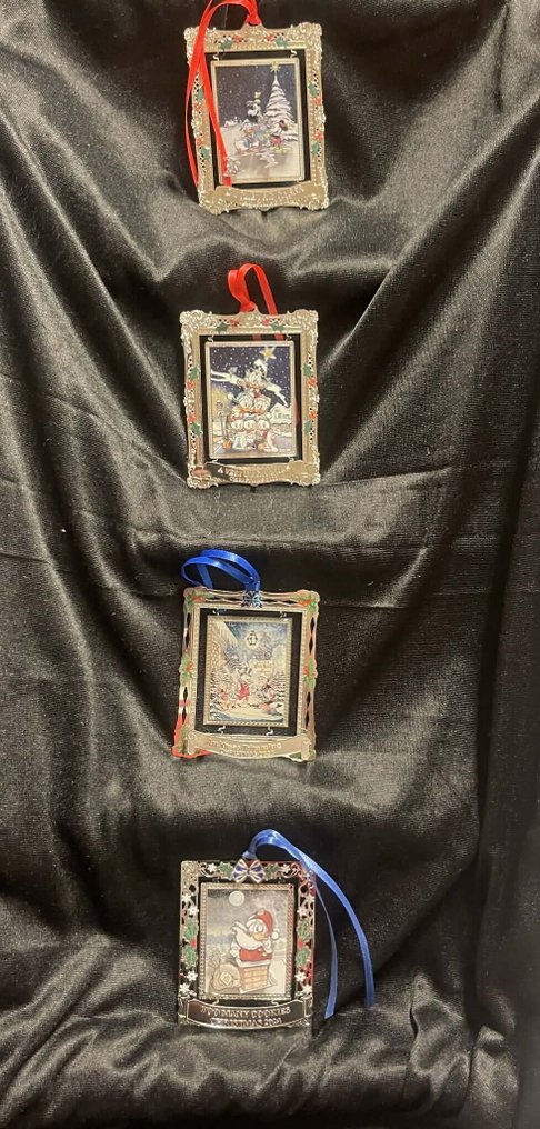 4 individually numbered Disney silver ornaments, each limited to 100 pcs. - 1 στολίδι Χριστουγέννων - Gallery Disneyana+ #1.0