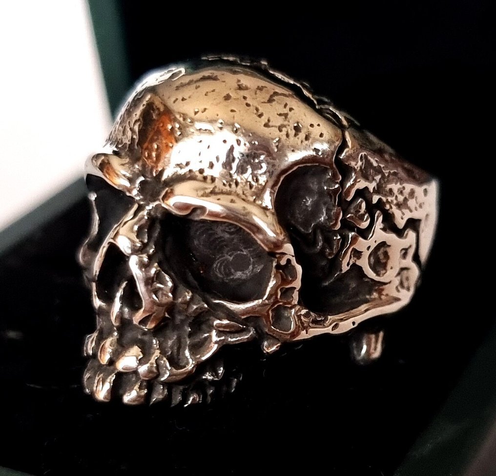 Lovagkarkötő - Erős látásmód - Koponya - Memento Mori - Kapcsolat az örök és a láthatatlan erőkkel - Gyűrű #1.0