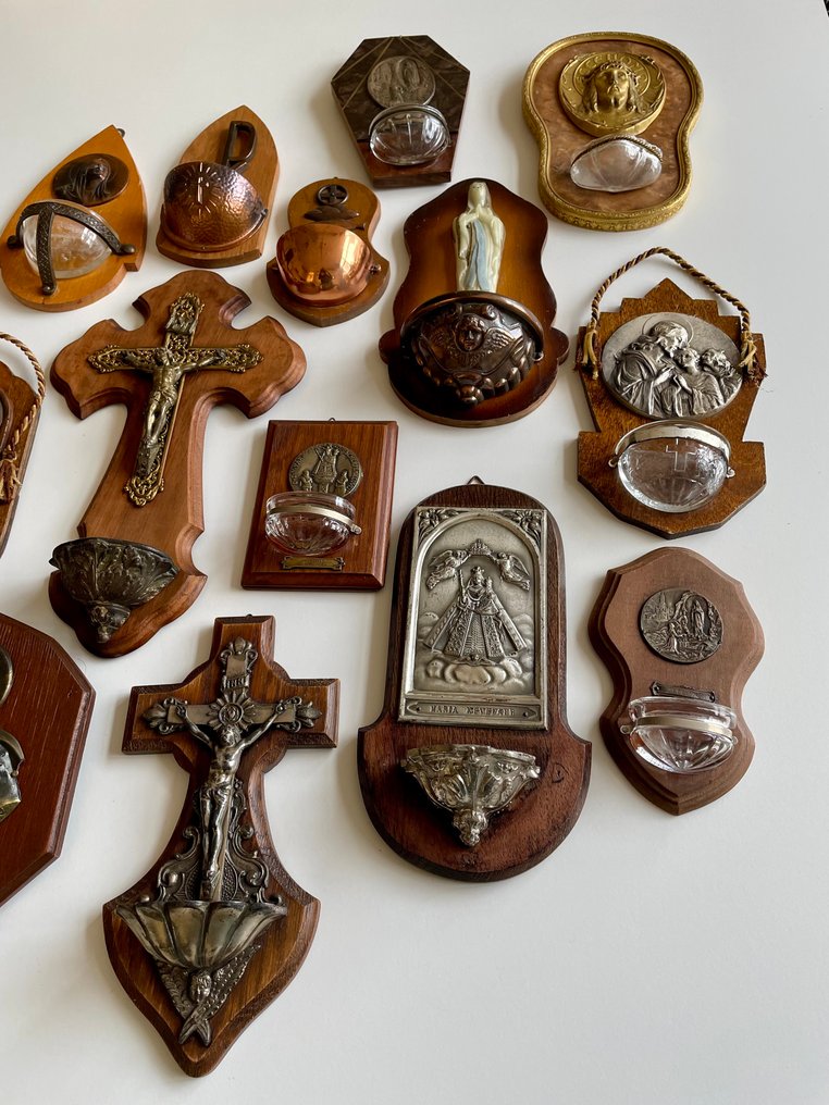 老式 圣水洗礼盘 (14) - 1930-1940 - 十字架，圣水盆  #2.1