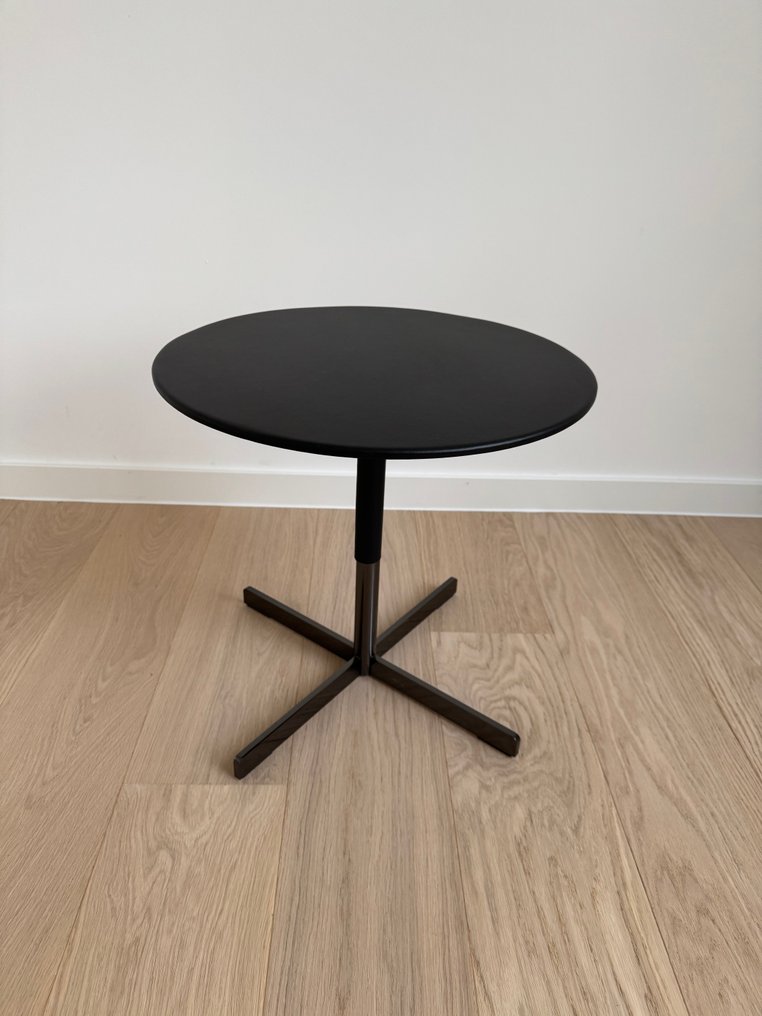 Poltrona Frau - 边桌 - Bob - 皮革 #1.0