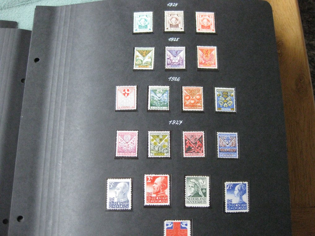 Netherlands 1924/2001 - Good collection on homemade album pages. #3.2