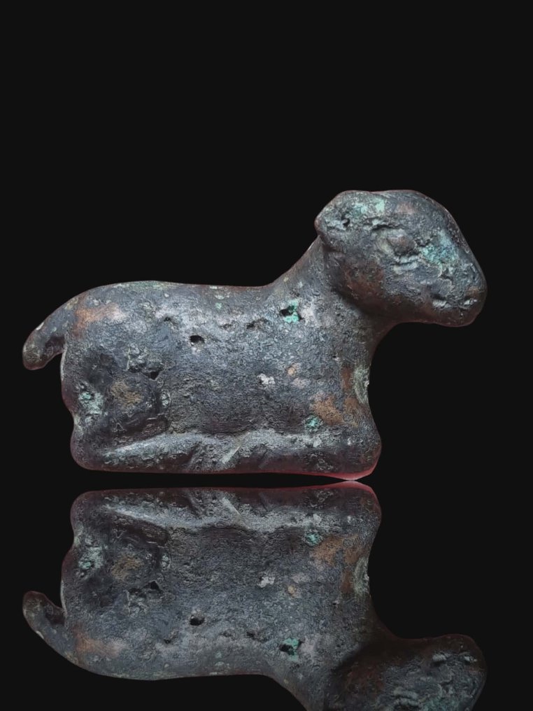 Ancient Roman Bronze Rare & Early Sheep Statue (No reserve price) #1.0
