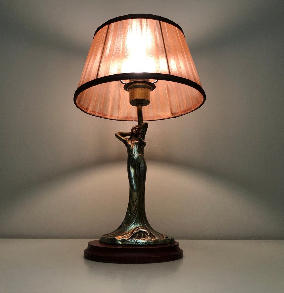 Massive - Lampada da tavolo a forma di statuetta - 12751/S1 - Spelter #4.3