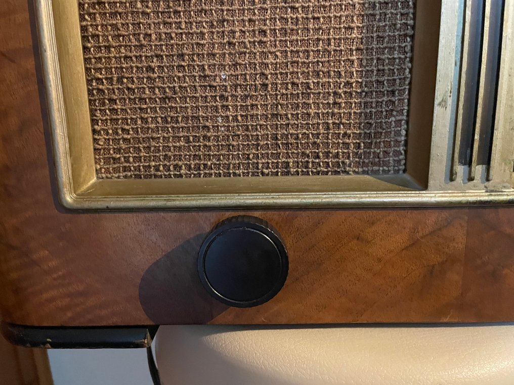 Mende - 238 W Radio #4.3
