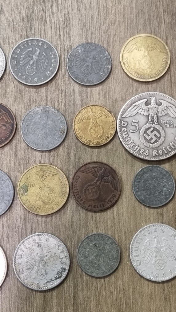 Németország, Harmadik Birodalom Lot of 24 coins, incl. silver, 1, 2, 5, 10, 50 Reichspfennig & Reichsmarks. (Nincs minimálár) #1.0