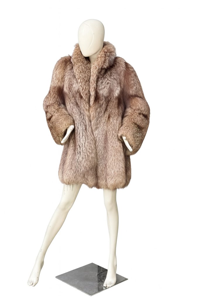 Artisan Furrier - Fur coat #1.0