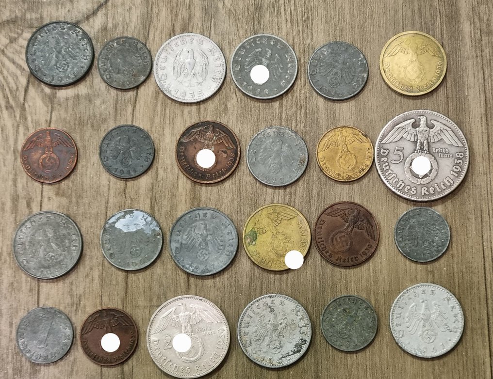 Németország, Harmadik Birodalom Lot of 24 coins, incl. silver, 1, 2, 5, 10, 50 Reichspfennig & Reichsmarks. (Nincs minimálár) #1.0