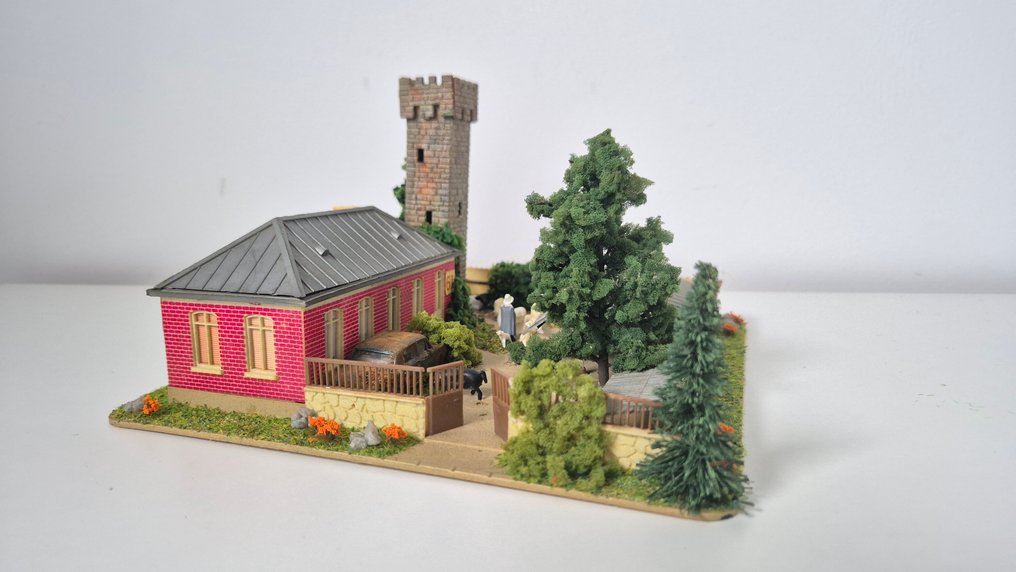 Faller H0 - Model train (1) - Stunning classic castle farm with scenery #1.0