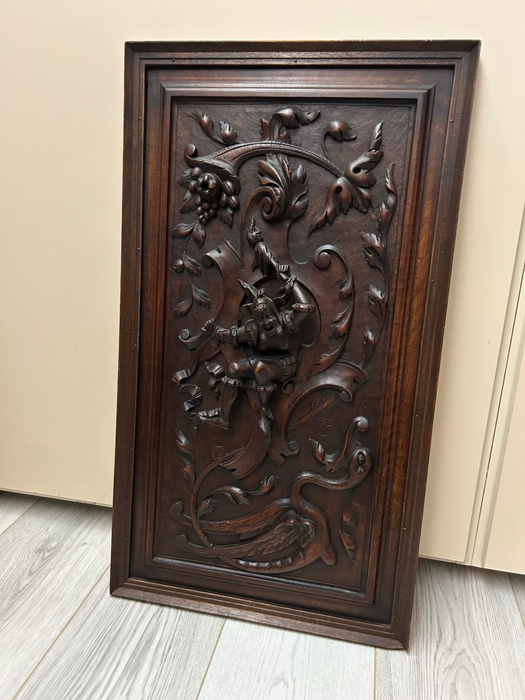 柱状雕刻, Handgesneden houten reliëfpaneel in Black Forest stijl - 64 cm - 木 - 1950 #1.0