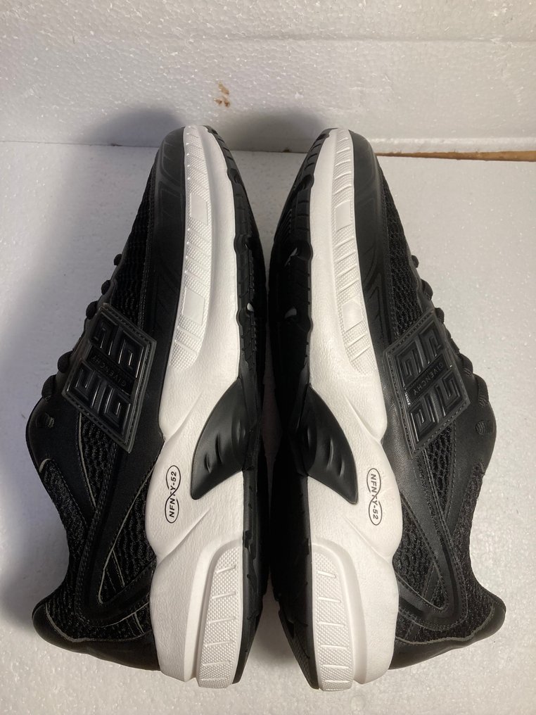 Givenchy - Baskets basses - Taille : EU 43 #2.1